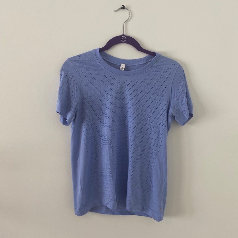 Lululemon workout tshirt